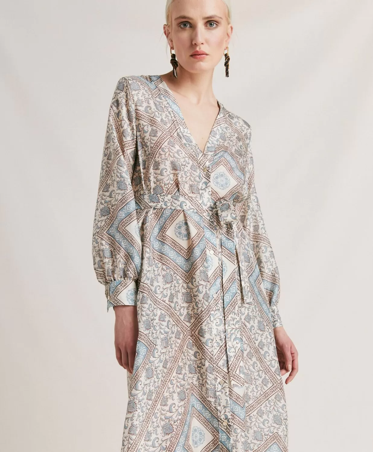 Momoni Vêtements>Robe California En Haboutai De Soie - Creme/Poussiereux