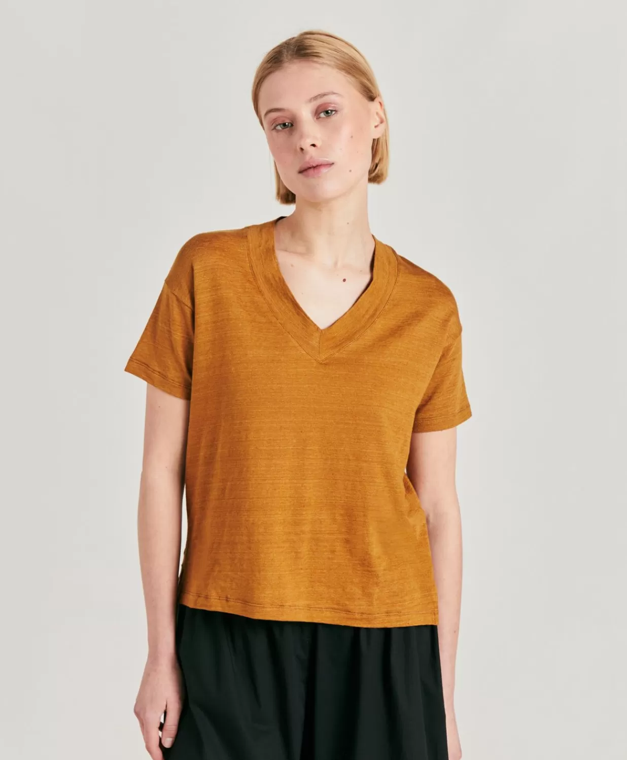 Momoni T-Shirts Et Hauts>T-Shirt Nancy En Jersey Lin - Caramel